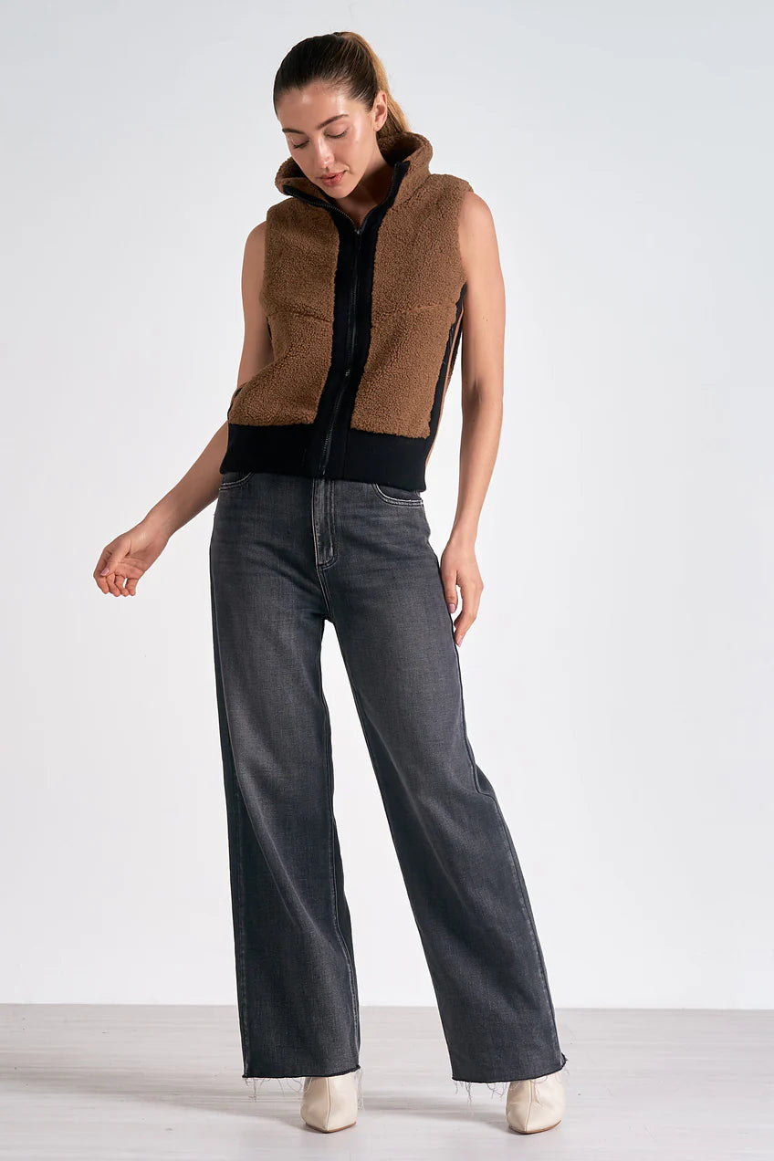 Elan Vancouver Vest (Brown & Off White)