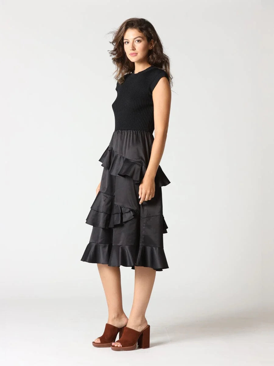 Gracia: Solid Layered Long Dress - Black