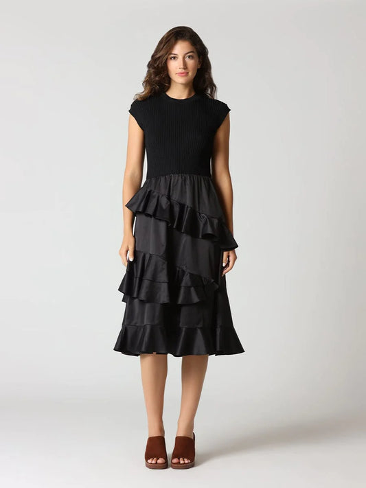 Gracia: Solid Layered Long Dress - Black